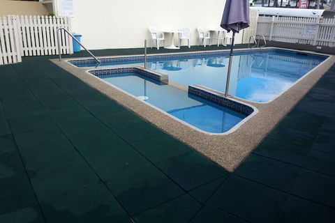 Golden Fountain Motel - Accommodation Guide 5