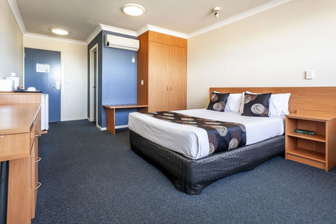 Black Buffalo Hotel - Accommodation Asia 2