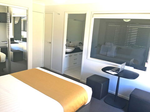 21 On Hursley Motel Apartments - Accommodation Guide 6
