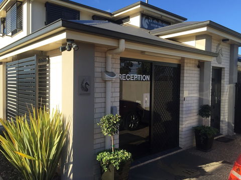 21 On Hursley Motel Apartments - Accommodation Guide 1