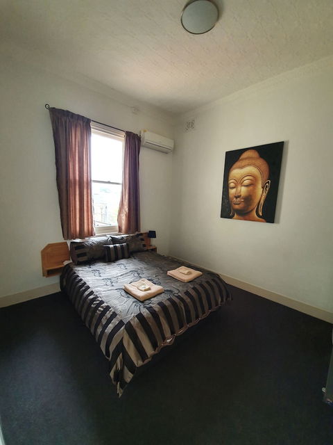 Empire Hotel Goulburn - Accommodation Asia 1