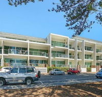 Breeze Beachfront Apartments - Accommodation Asia