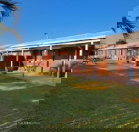 Morayfield Tavern  Motel - Accommodation Guide