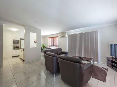 Annand Mews Serviced Apartments - Accommodation Asia 5