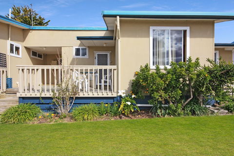 Carmens Inn - Accommodation Asia 0
