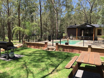 Belford Cottages - Accommodation Asia 0