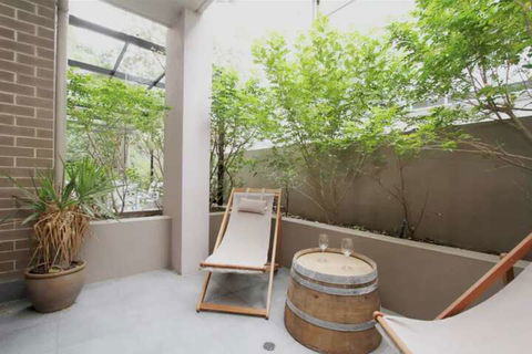 Bondi Beach Garden Apartment - Accommodation Guide 6