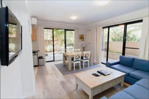 Bondi Beach Garden Apartment - Accommodation Guide 0