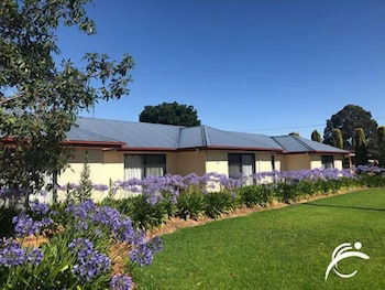 Coro Club Motel - Accommodation Guide 0