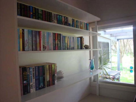 Absolute Waterfront Cottage - Accommodation Asia 1