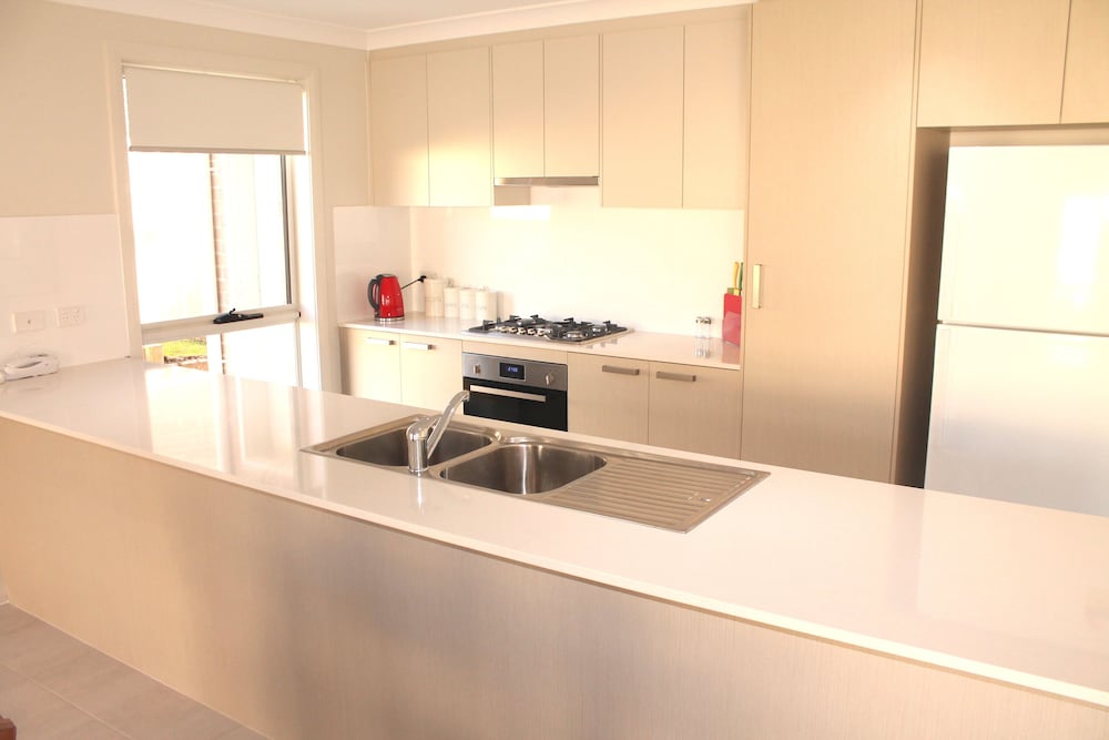 West Hoxton NSW Accommodation Asia
