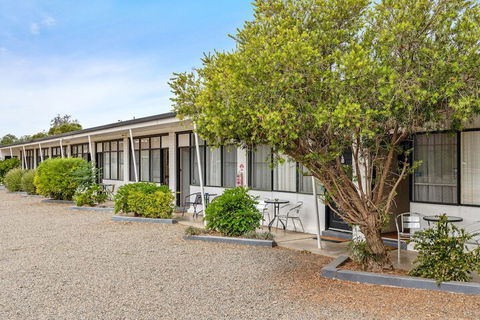 Gazebo Motor Inn - Accommodation Guide 4