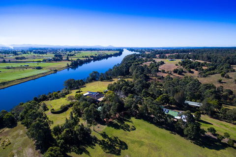 Mansfield On The Manning - Accommodation Guide 1