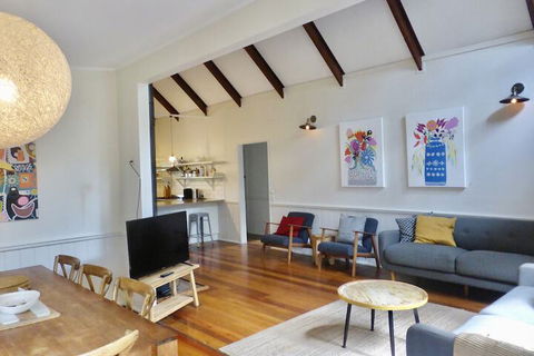 Mansfield On The Manning - Accommodation Guide 4
