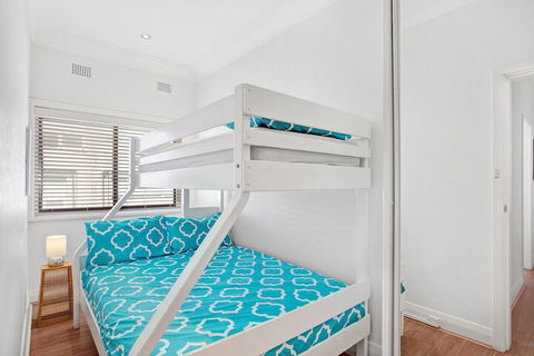 Beachside Bliss - Accommodation Guide 1