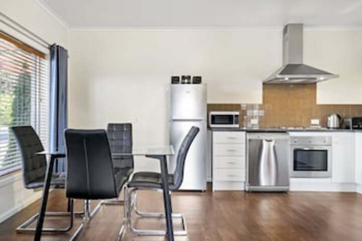 Thorpdale South VIC Accommodation Asia