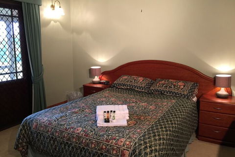 Relaxin - Accommodation Asia 1
