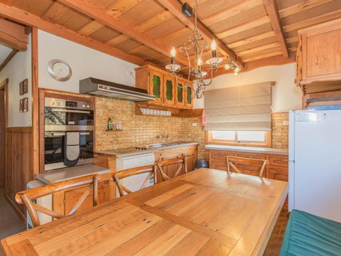 Chalet Rene House - Accommodation Asia 5