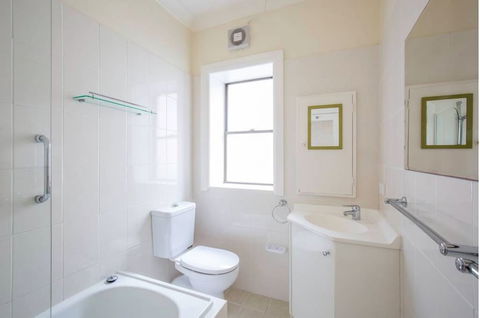 Ultimate Bondi Escape 2 - Accommodation Guide 2