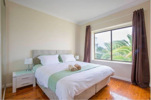 Ultimate Bondi Escape 2 - Accommodation Guide 1