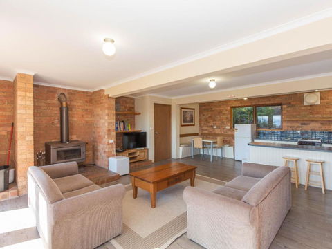 Winterwood - Accommodation Asia 3