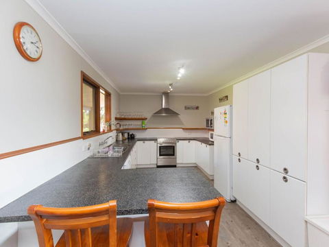 Winterwood - Accommodation Asia 6