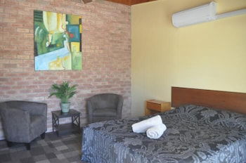 Lightning Ridge Outback Resort & Caravan Park - Accommodation Asia 4