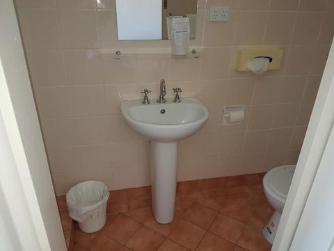 Gateshead Tavern Motel - Accommodation Asia 5