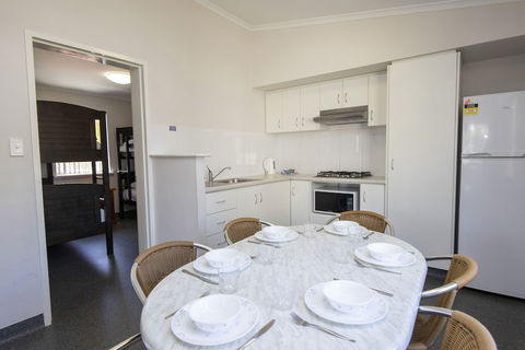 Karrinyup Waters Resort - Accommodation Asia 5