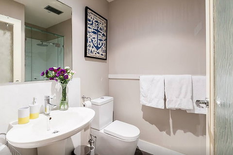 Anchor On Little Collins - Southern - Accommodation China 5