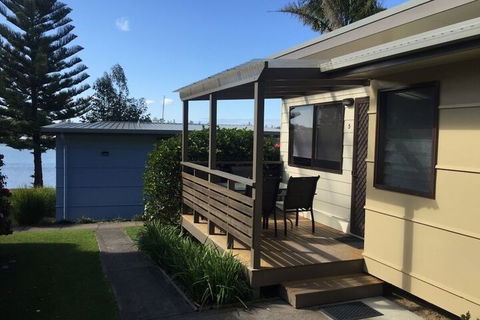 Anglesea Lodge - Accommodation Guide 1