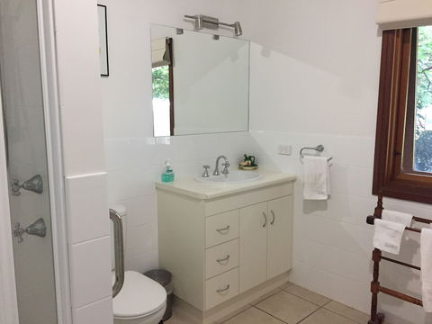 Clarevale Cottage B&B - Accommodation Asia 3