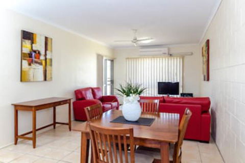 Como Apartments Gladstone - Accommodation Guide 0