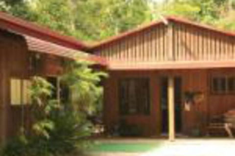 Tropical Bliss Bed & Breakfast - Accommodation Asia 0