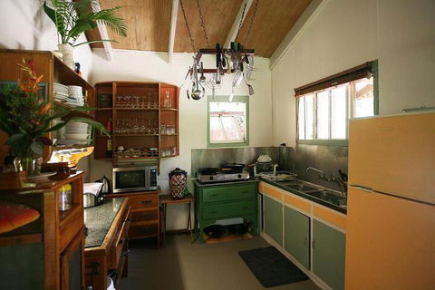 Tropical Bliss Bed & Breakfast - Accommodation Asia 5