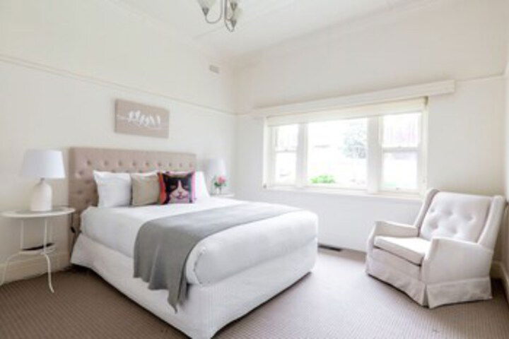 Camberwell VIC Accommodation Asia