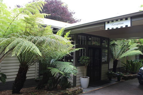 Belle Le Vie - Accommodation Guide 1