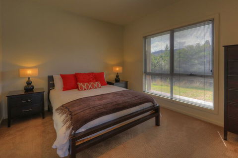 Fairwinds - Essentially Tas - Accommodation Asia 2