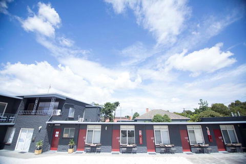 Siesta Central Apartments - Accommodation Asia 6