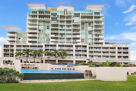 Pelican Waters Resort - Accommodation Asia 0