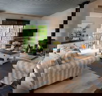 French Cottage - Accommodation Asia