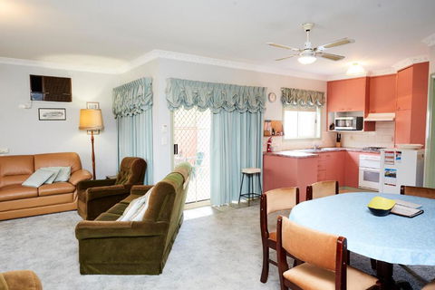 Bristol House Accommodation - Accommodation Asia 3