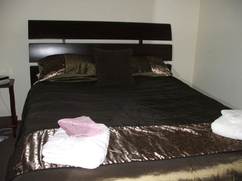 Bristol House Accommodation - Accommodation Asia 5