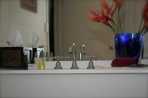 Jambala Beach House - Accommodation Guide 1