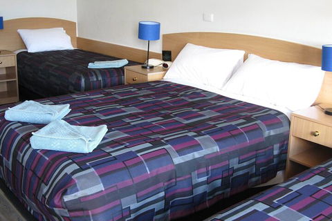 White Manor Motel - Accommodation Asia 5