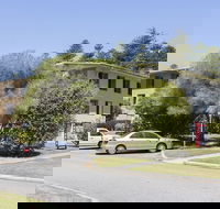 Cottesloe Beach Pines Apartment