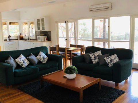 Sunny Corner Lake Eildon - Accommodation China 6