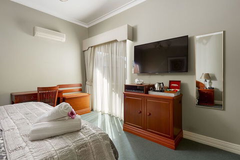 Durham Lodge - Accommodation Asia 1