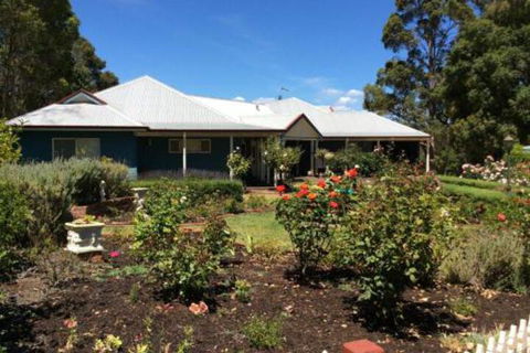 Crabapple Lane Bed & Breakfast - Accommodation Asia 2