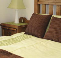 Robin Hill Retreat - Accommodation Asia